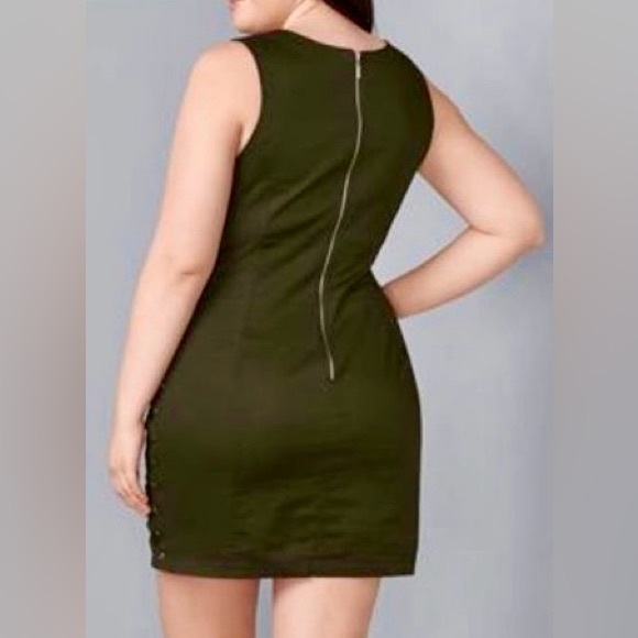 Dress - Picture 3 of 6